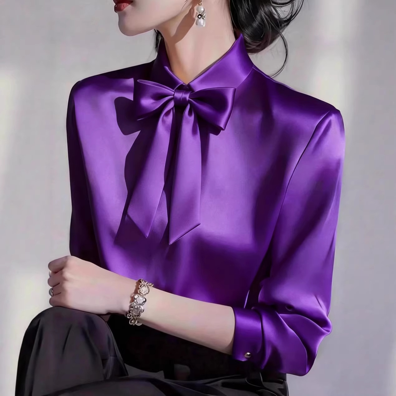 เสื้อผู้หญิงคอผูกโบว์ผ้าซาติน  - Satin Bow Tie บทวิจารณ์และราคา